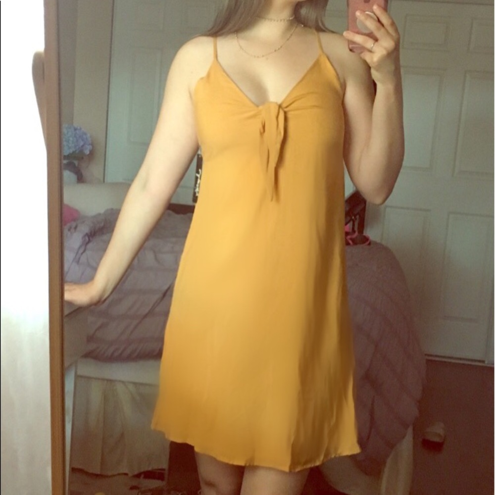 Sun dress 😍 - Picture 1 of 6